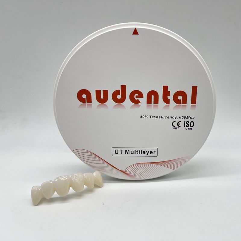 Bloc de zircone dentaire multicouche UT/DUT haute translucidité et résistance pour une esthétique optimale