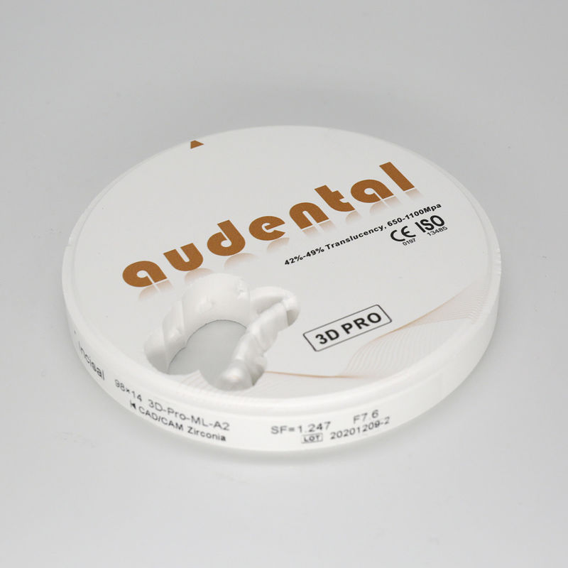 Résistance du bloc de zirconium dentaire dans Vita16 Bleach4 nuances surface lisse avantage multicouche