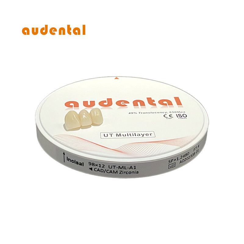 Bloc de zirconium de 680 MPa avec 49% de translucide Surface lisse Vita 16 Couleur