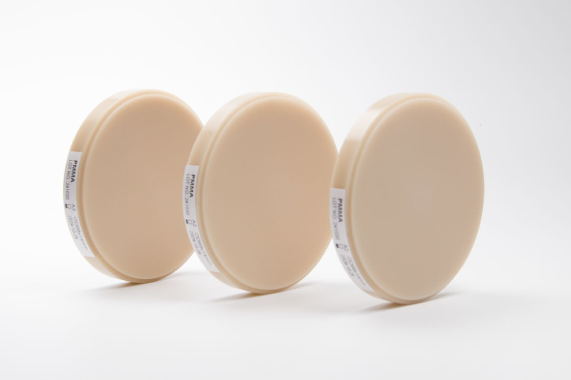Trouvez le bon ajustement avec plusieurs options de base de prothèse monocouche multicouche et de blocs PMMA flexibles pour les restaurations dentaires