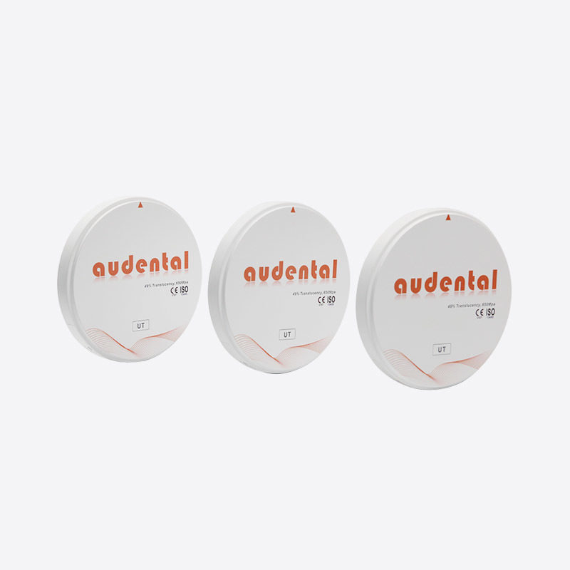 Circonia Disc Dental Circonia Bloc haute translucide UT/DUT Blanc Bloc pour des applications dentaires parfaites