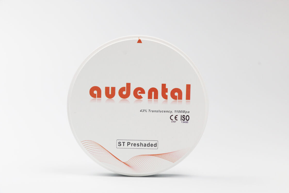 Bloc de zirconium pré-ombré fournissant une précision de couleur uniforme et une haute translucide pour des restaurations dentaires d'aspect naturel