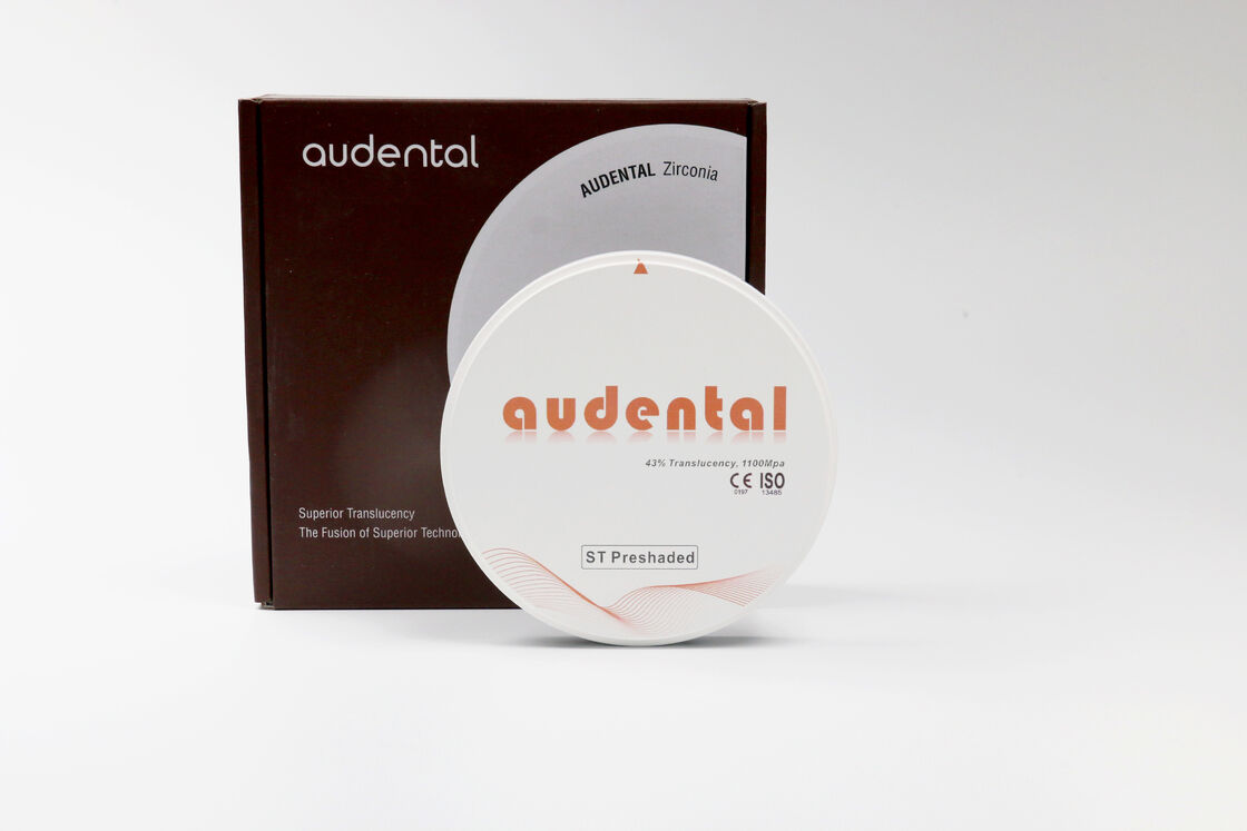 Bloc de zirconium pré-ombré offrant une biocompatibilité prouvée et une conformité avec les exigences relatives aux dispositifs médicaux pour des soins dentaires sûrs